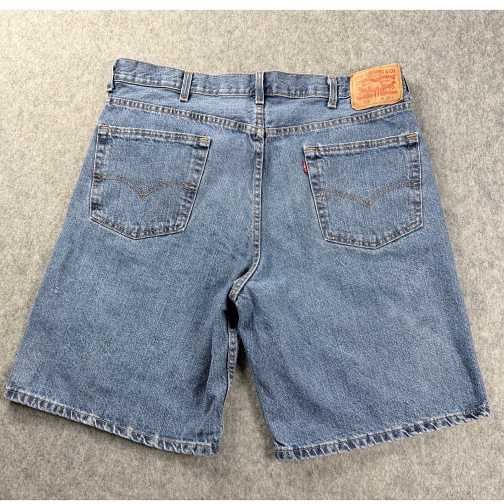 Levis Jean Shorts Mens 38 Blue 550 Relaxed Fit Cotton Denim Jorts Y2K Inseam 10"